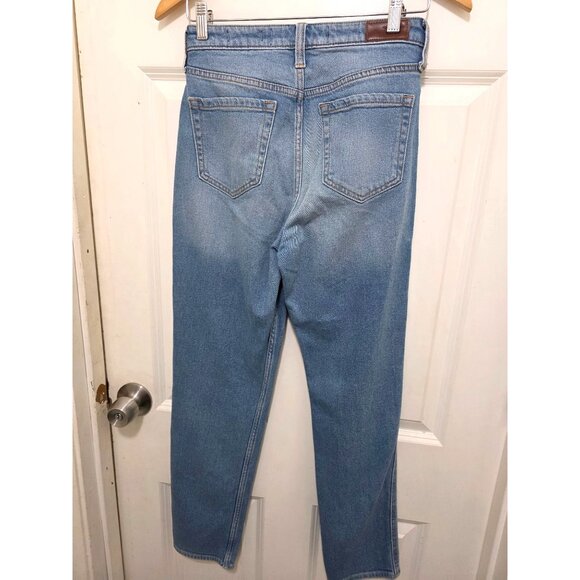 Hollister Ultra High-Rise Mom Jeans Light Wash Size 26W 27L Denim Women's - Picture 3 of 8